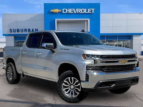 Used 2021 Chevrolet Silverado 1500 LT AWD/4WD image 2