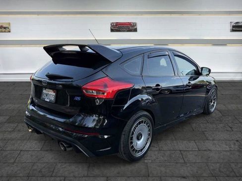 Used 2017 Ford Focus RS AWD/4WD image 7