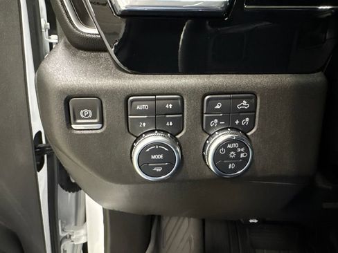 Used 2024 GMC Sierra 3500 SLE w/ SLE Value Package AWD/4WD image 30