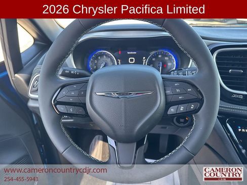 New 2026 Chrysler Pacifica Limited image 17