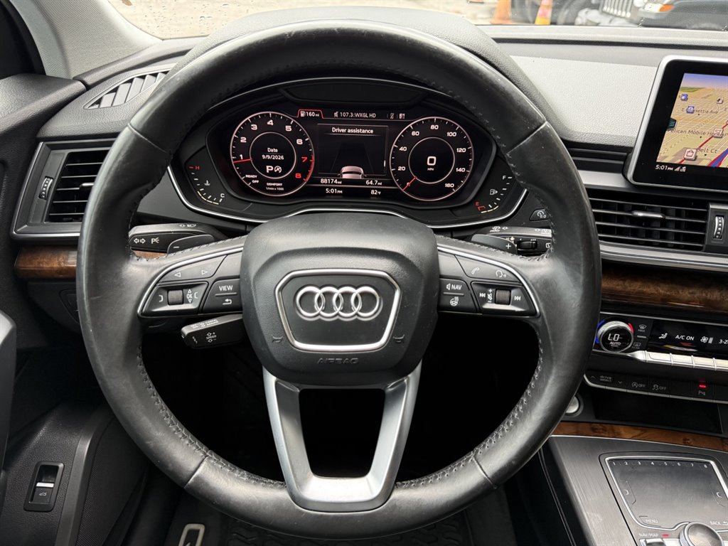Used 2018 Audi Q5 2.0T Premium Plus w/ Premium Plus Package AWD/4WD image 24