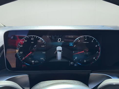 Used 2020 Mercedes-Benz GLB 250 image 10