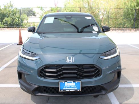 Used 2025 Honda HR-V Sport image 9