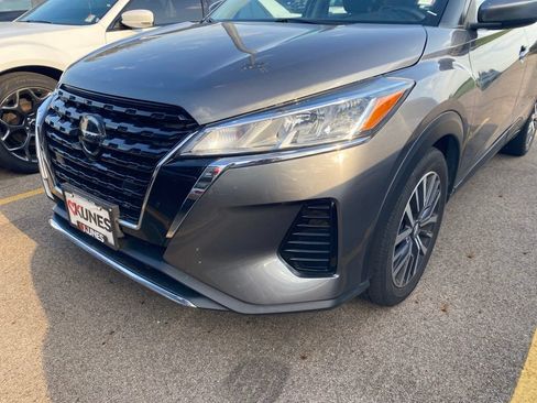 Used 2021 Nissan Kicks SV FWD image 18
