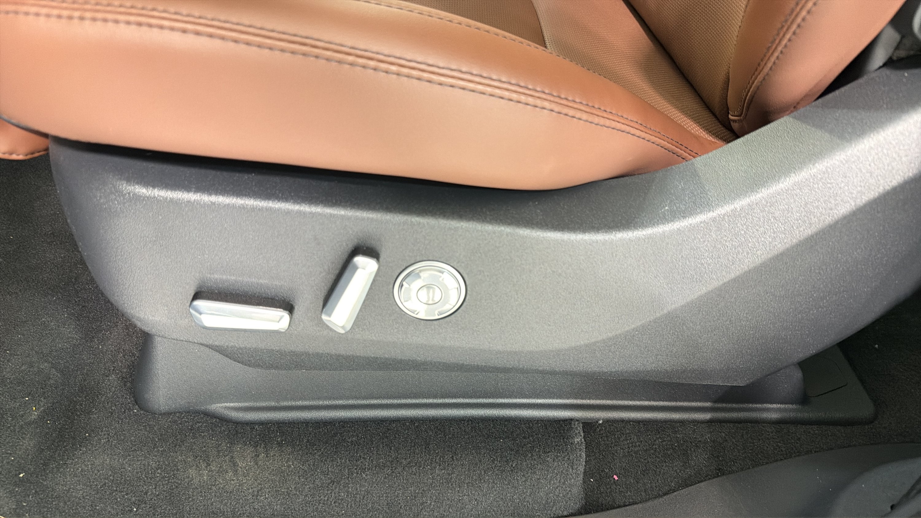 New 2026 Lincoln Navigator Reserve AWD/4WD image 10