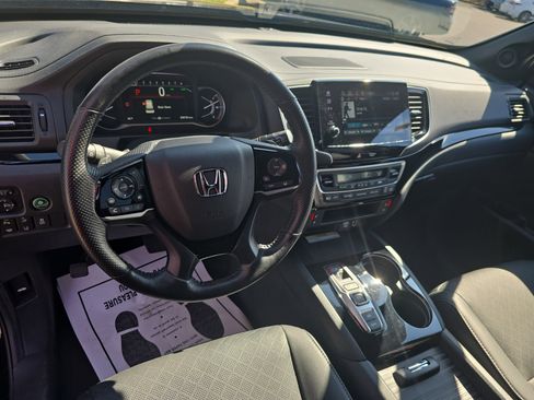 Used 2023 Honda Passport Elite image 17