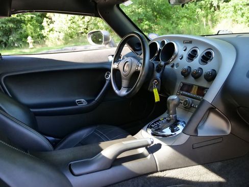 Used 2007 Pontiac Solstice Convertible w/ Premium Package RWD image 21