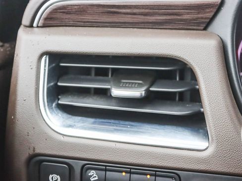 Used 2021 Chevrolet Tahoe Z71 image 52