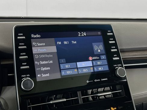 Used 2019 Toyota Avalon XLE w/ Moonroof Package image 19