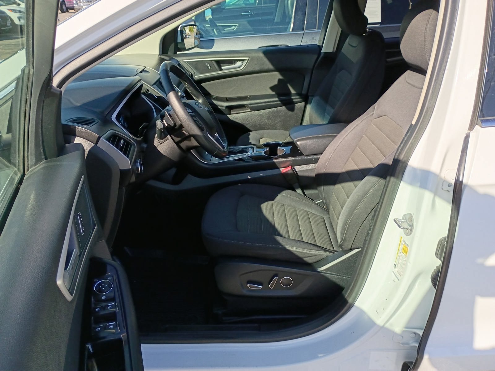Used 2018 Ford Edge SEL w/ Cargo Accessory Package AWD/4WD image 5