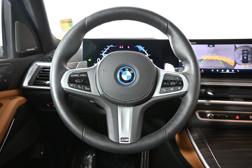 Used 2026 BMW X5 xDrive50e w/ M Sport Package AWD/4WD image 32