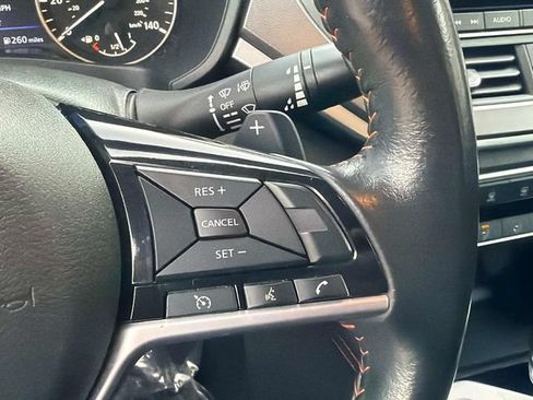 Used 2024 Nissan Altima 2.5 SR FWD image 29