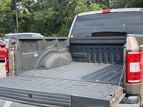 Used 2018 Ford F150 XLT w/ Equipment Group 302A Luxury AWD/4WD image 28