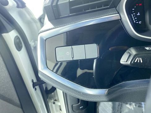 Used 2020 Audi Q3 2.0T Premium w/ Convenience Package image 15