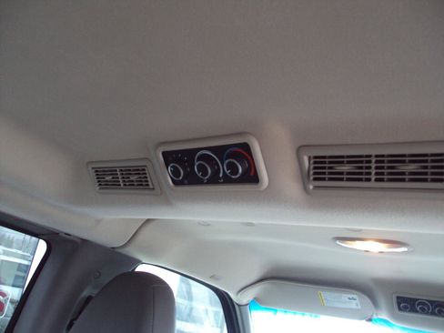 Used 2013 Chevrolet Express 1500 LT w/ LT Preferred Equipment Group AWD/4WD image 12