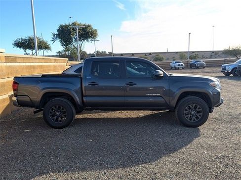 Used 2023 Toyota Tacoma 2WD Double Cab image 4