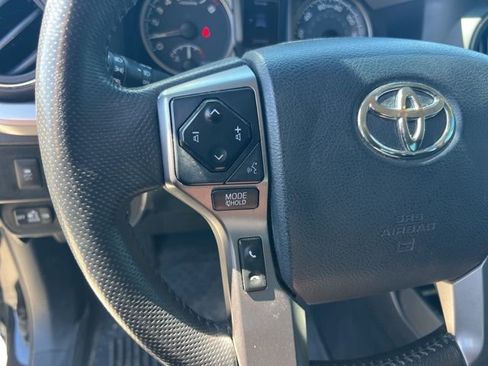 Used 2020 Toyota Tacoma SR5 image 17