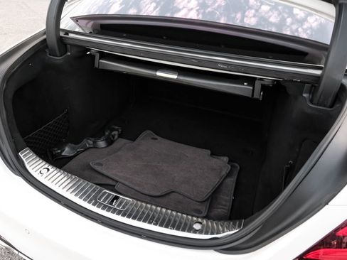 Used 2019 Mercedes-Benz S 560 4MATIC Sedan image 65