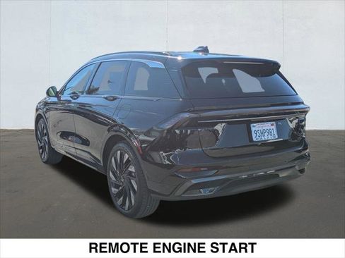 Used 2024 Lincoln Nautilus Black Label w/ Jet Appearance Package (87T) image 3