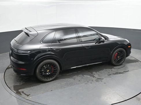 Used 2023 Porsche Cayenne GTS AWD/4WD image 37