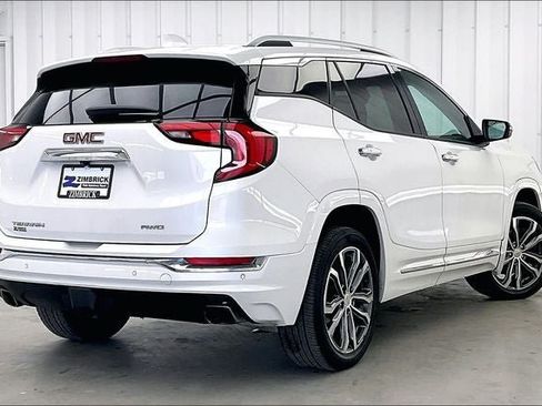 Used 2020 GMC Terrain Denali w/ GMC Pro Grade Package AWD/4WD image 12