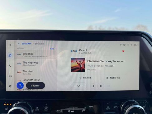 Used 2024 Toyota Highlander Limited image 27