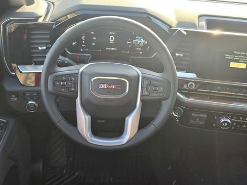 New 2026 GMC Sierra 1500 SLE w/ X31 Off-Road Package AWD/4WD image 13