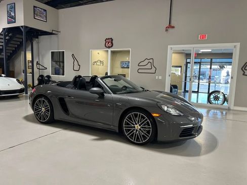 Used 2017 Porsche 718 Boxster image 77
