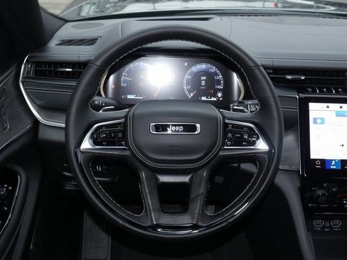 New 2025 Jeep Grand Cherokee Overland w/ Adv Protech Group III image 21