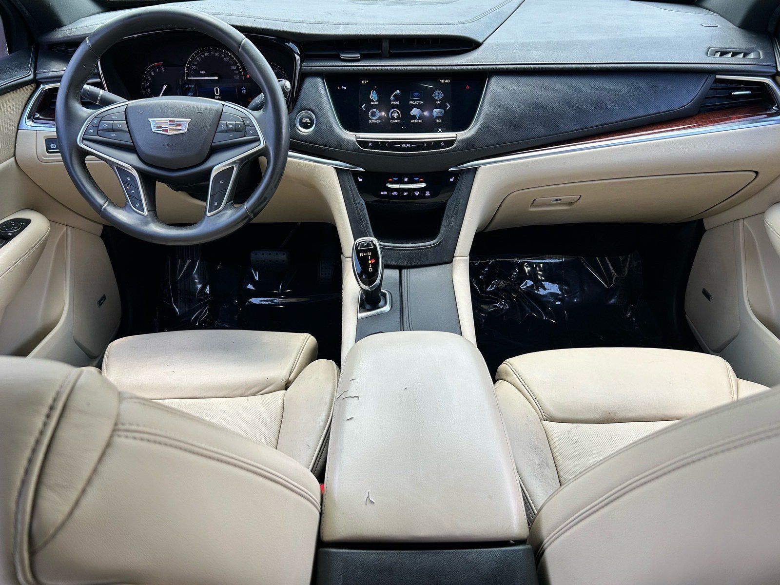 Used 2017 Cadillac XT5 Luxury w/ Driver Awareness Package FWD image 13