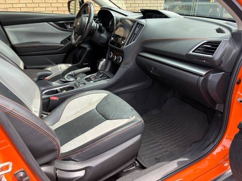 Used 2019 Subaru Crosstrek 2.0i Limited w/ Moonroof Package w/Navigation AWD/4WD image 19