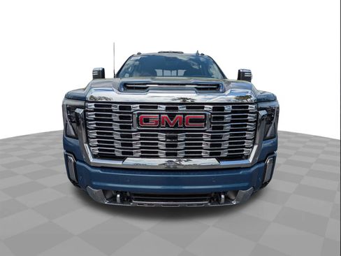 New 2026 GMC Sierra 2500 Denali w/ Denali Reserve Package image 9