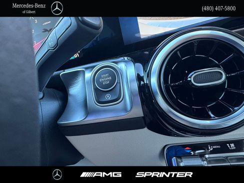 New 2026 Mercedes-Benz GLB 250 image 27