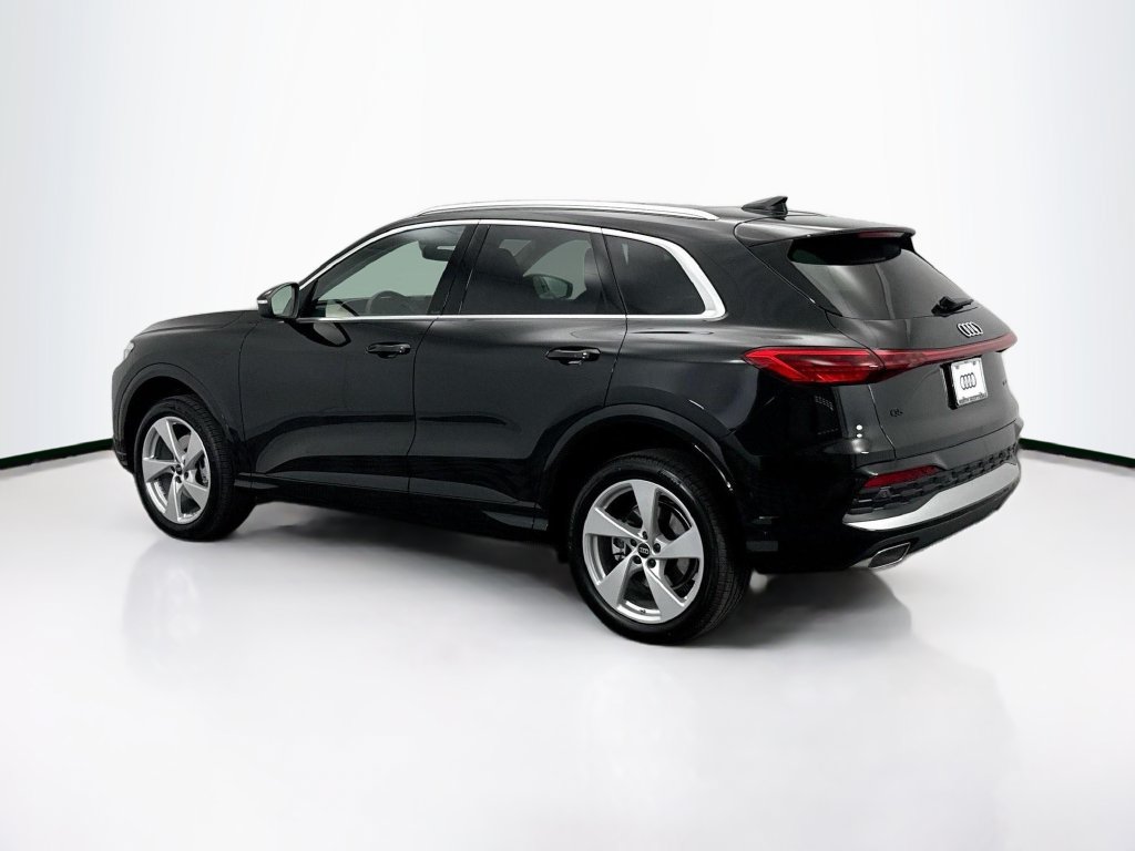 Certified 2025 Audi Q5 Premium Plus w/ Premium Plus AWD/4WD image 7