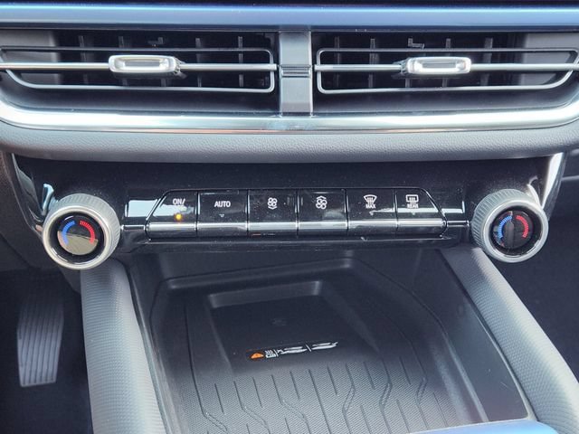 New 2026 Chevrolet Equinox EV LT w/ Convenience Package II FWD image 17
