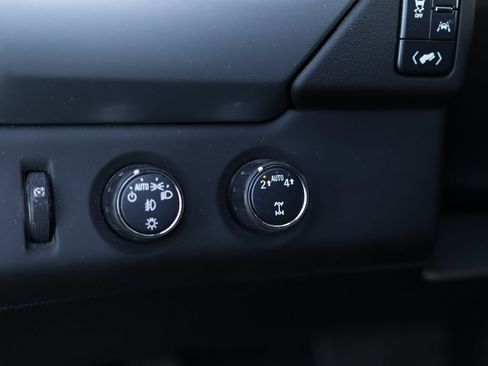 Used 2020 Chevrolet Tahoe LT AWD/4WD image 11