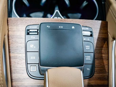 Used 2025 Mercedes-Benz GLS 450 4MATIC image 24