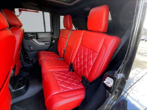 Used 2017 Jeep Wrangler Unlimited Sport w/ Connectivity Group image 25