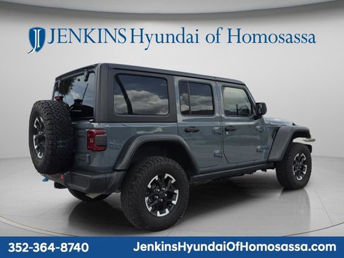 Used 2024 Jeep Wrangler Unlimited Rubicon 4xe AWD/4WD image 4