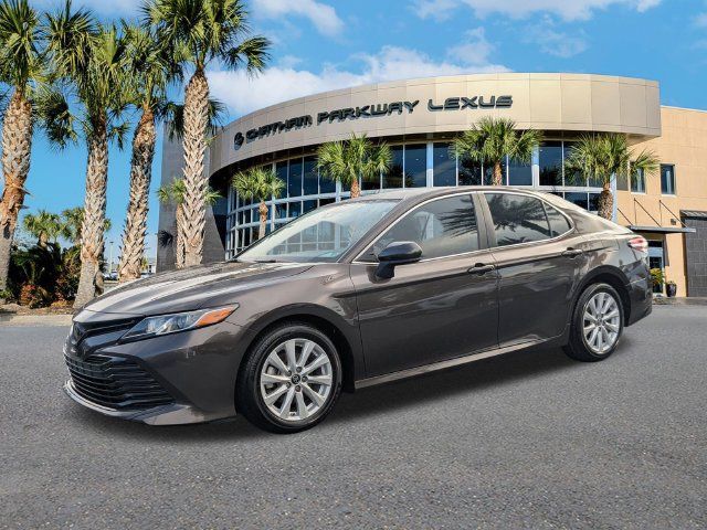 Used 2019 Toyota Camry LE FWD image 9