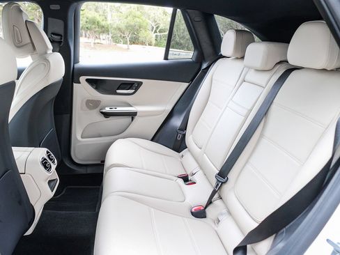 Certified 2026 Mercedes-Benz GLC 300 4MATIC image 19