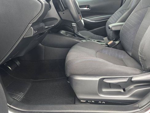 Used 2021 Toyota Corolla SE FWD image 9