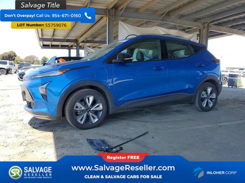 Used 2023 Chevrolet Bolt EUV LT w/ Convenience Package FWD image 1