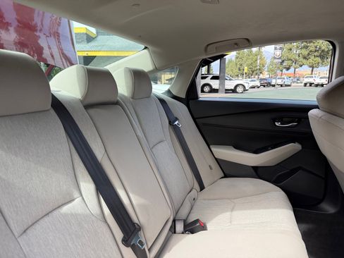Used 2023 Honda Accord EX image 18