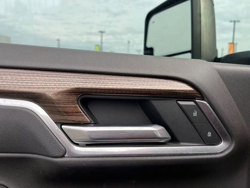 Certified 2025 Chevrolet Silverado 2500 LT w/ Trail Boss Package image 12