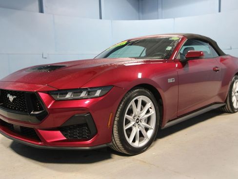 Used 2025 Ford Mustang GT Premium image 25
