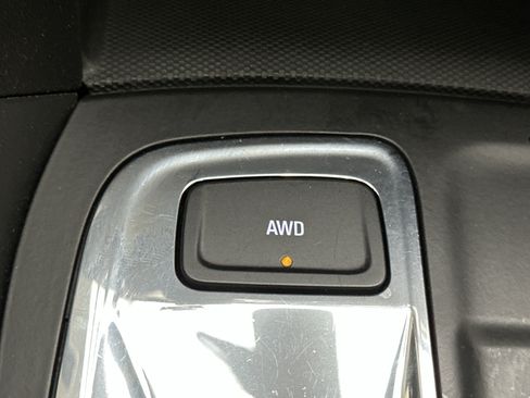 Used 2023 Chevrolet Equinox LT w/ LPO, Floor Liner Package AWD/4WD image 32