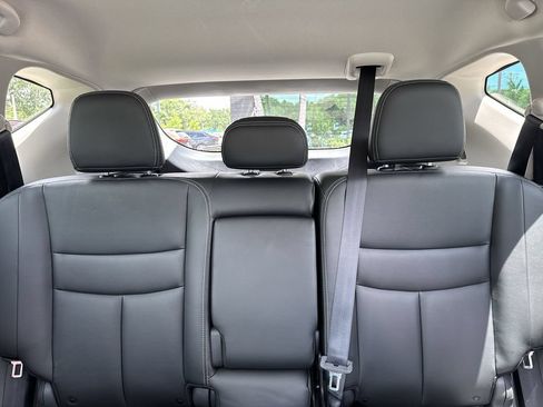 Used 2023 Nissan Murano SV w/ SV Midnight Edition Package FWD image 18