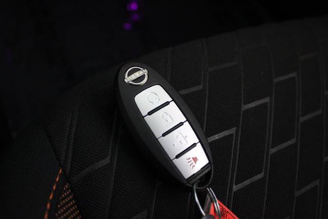 Certified 2022 Nissan Kicks SR w/ Interior Electronics Package FWD image 28