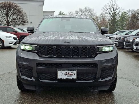 Used 2023 Jeep Grand Cherokee L Laredo AWD/4WD image 3